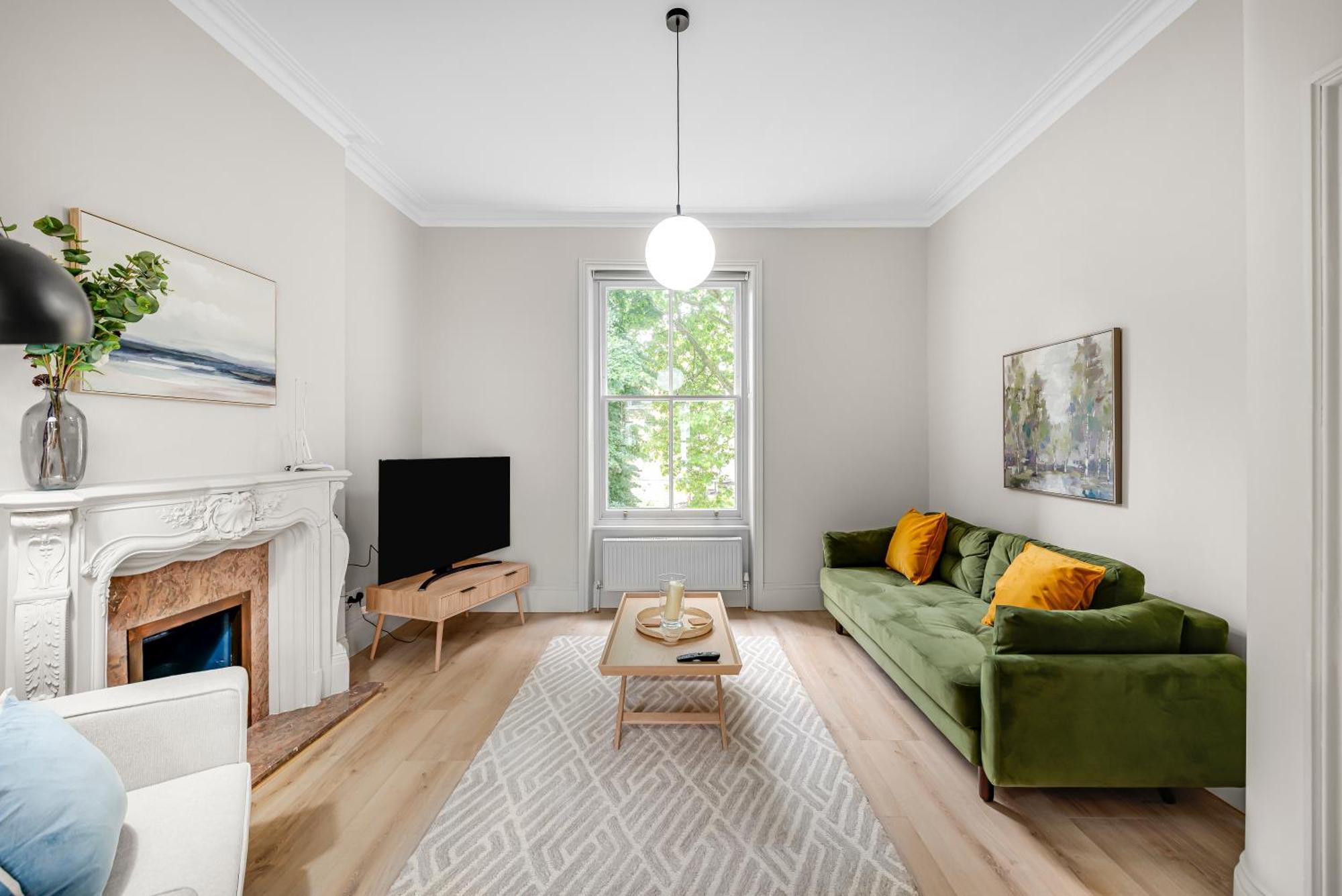 Luxury 3 Bed Apartment With Balcony In Kensington Olympia Лондон Екстер'єр фото