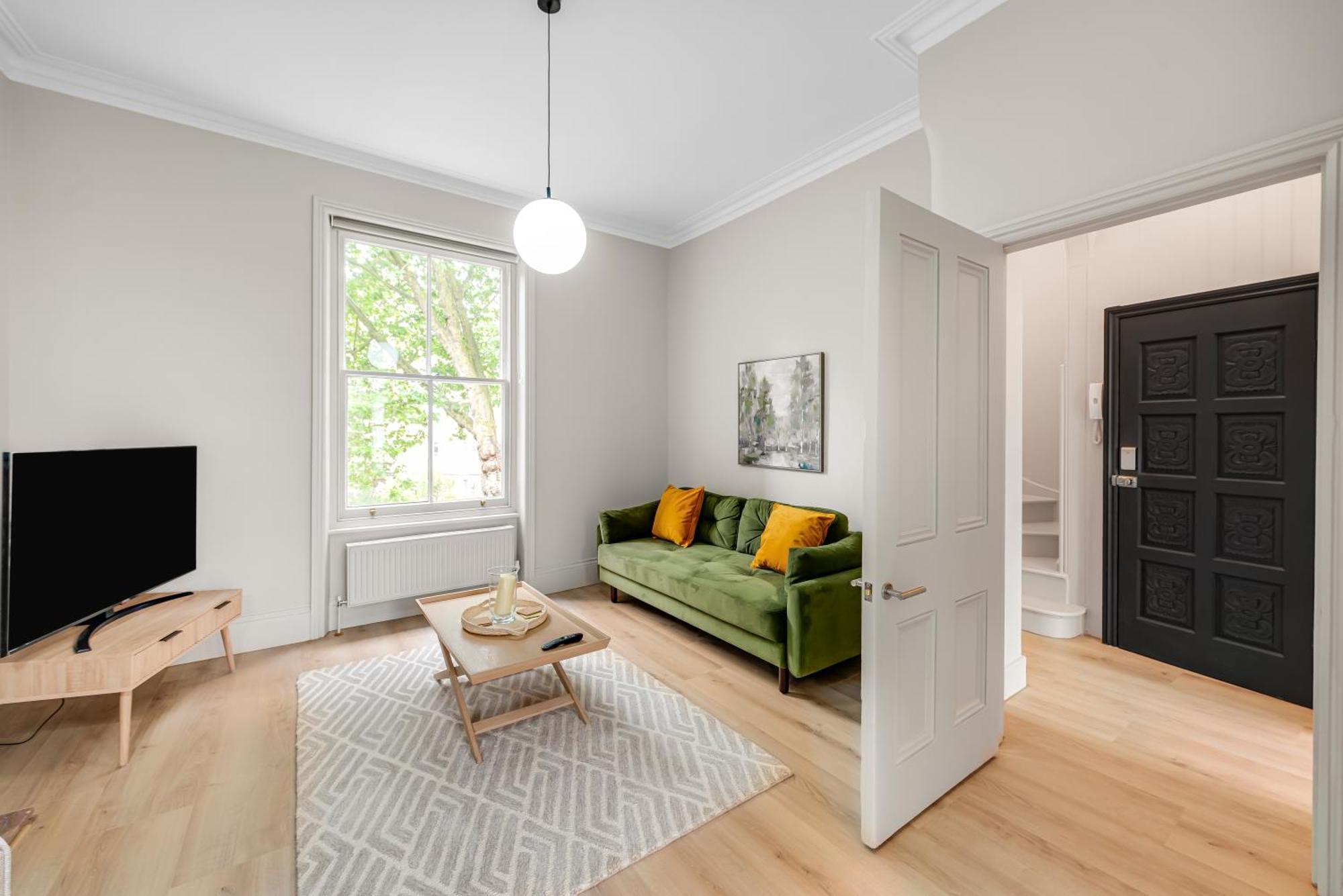 Luxury 3 Bed Apartment With Balcony In Kensington Olympia Лондон Екстер'єр фото