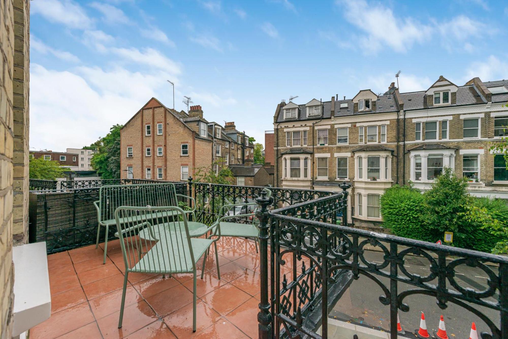 Luxury 3 Bed Apartment With Balcony In Kensington Olympia Лондон Екстер'єр фото